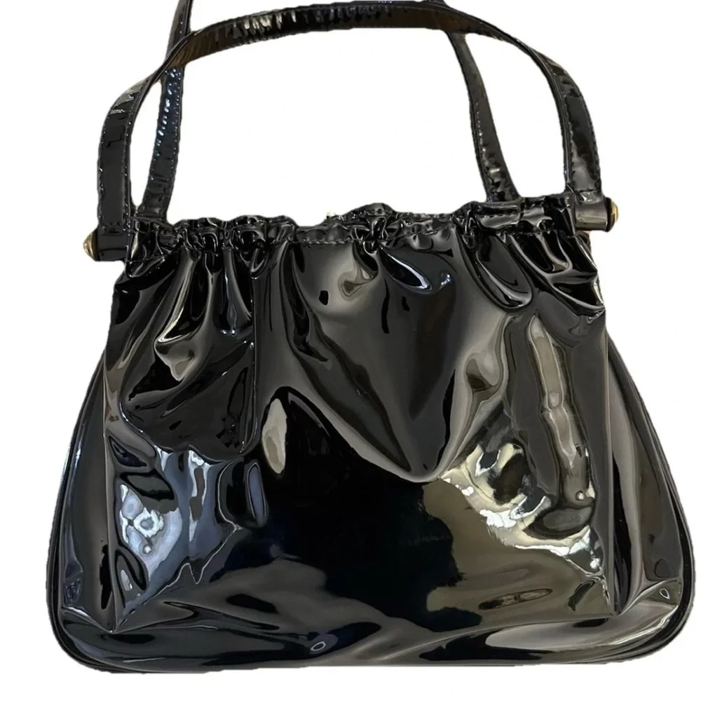 🩷 Patent Leather Top Handle Vintage Bag / Black Gold Hardware 💚